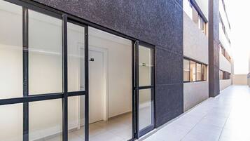 Basic Studio | Bahagian dalam