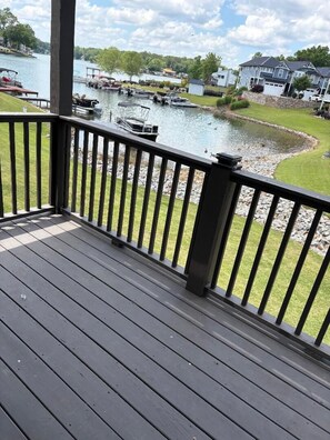 Property grounds - 3-bedroom townhome in welcoming Villa Rica with AC and fitness room (Villa Rica)
