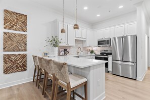 Fridge, microwave, oven, stovetop - NEW Rental in Seagrove on 30A Close to Beach! (Santa Rosa Beach)