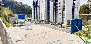 Sports court - Modern and spacious 3-bedroom apartment -Luma Stays GT (Santa Catarina Pinula)