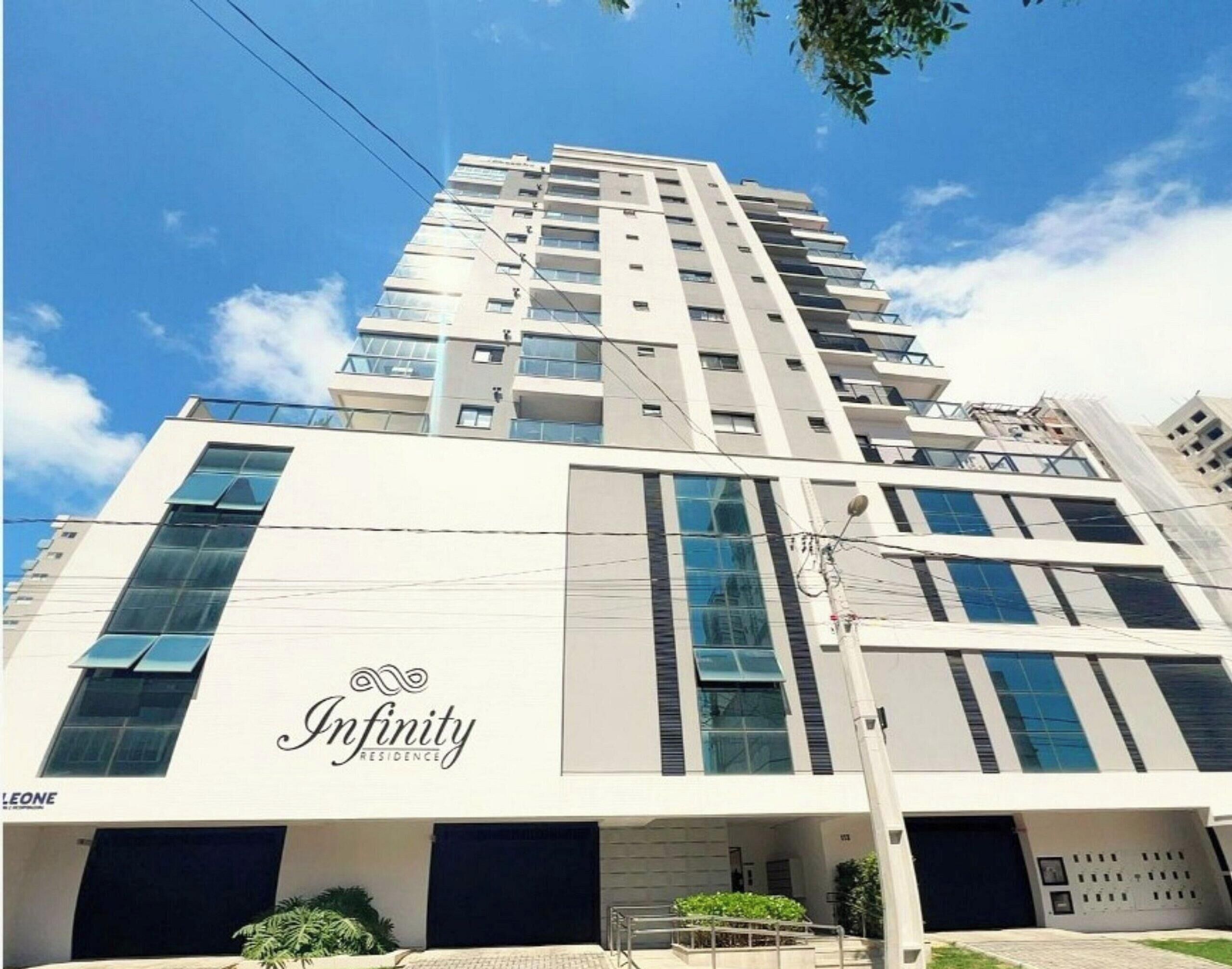 Apartamento luxo, acesso à piscina, vista para a praia | Fachada