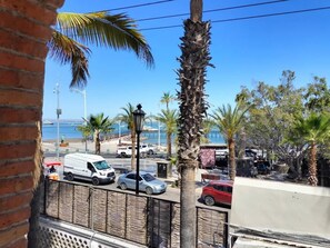 View from property - SS 1A Cabaña rustica frente al malecón de La Paz (La Paz)