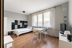 Fer et planche à repasser, Wi-Fi, draps fournis