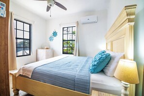 8 quartos, cofres nos quartos, ferros/tábuas de passar roupa