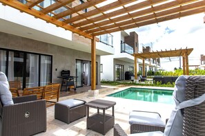Terrace/patio - 3-bedroom villa in tranquil Punta Cana with Private Pool (Punta Cana)