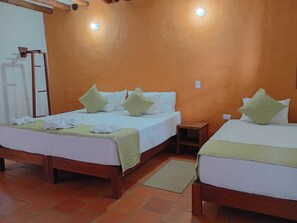 Chambre Familiale, patio, vue montagne | Wi-Fi gratuit