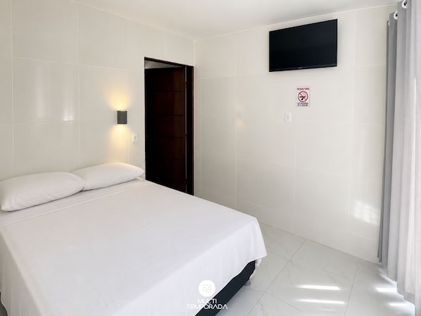 Suíte Casal Térrea - Pousada On the Beach - Aquiraz | Premium bedding, WiFi (free), individually decorated