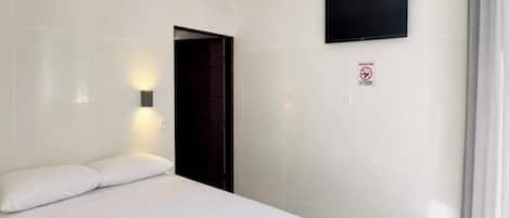 Ropa de cama de alta calidad, wifi gratis y decoración personalizada