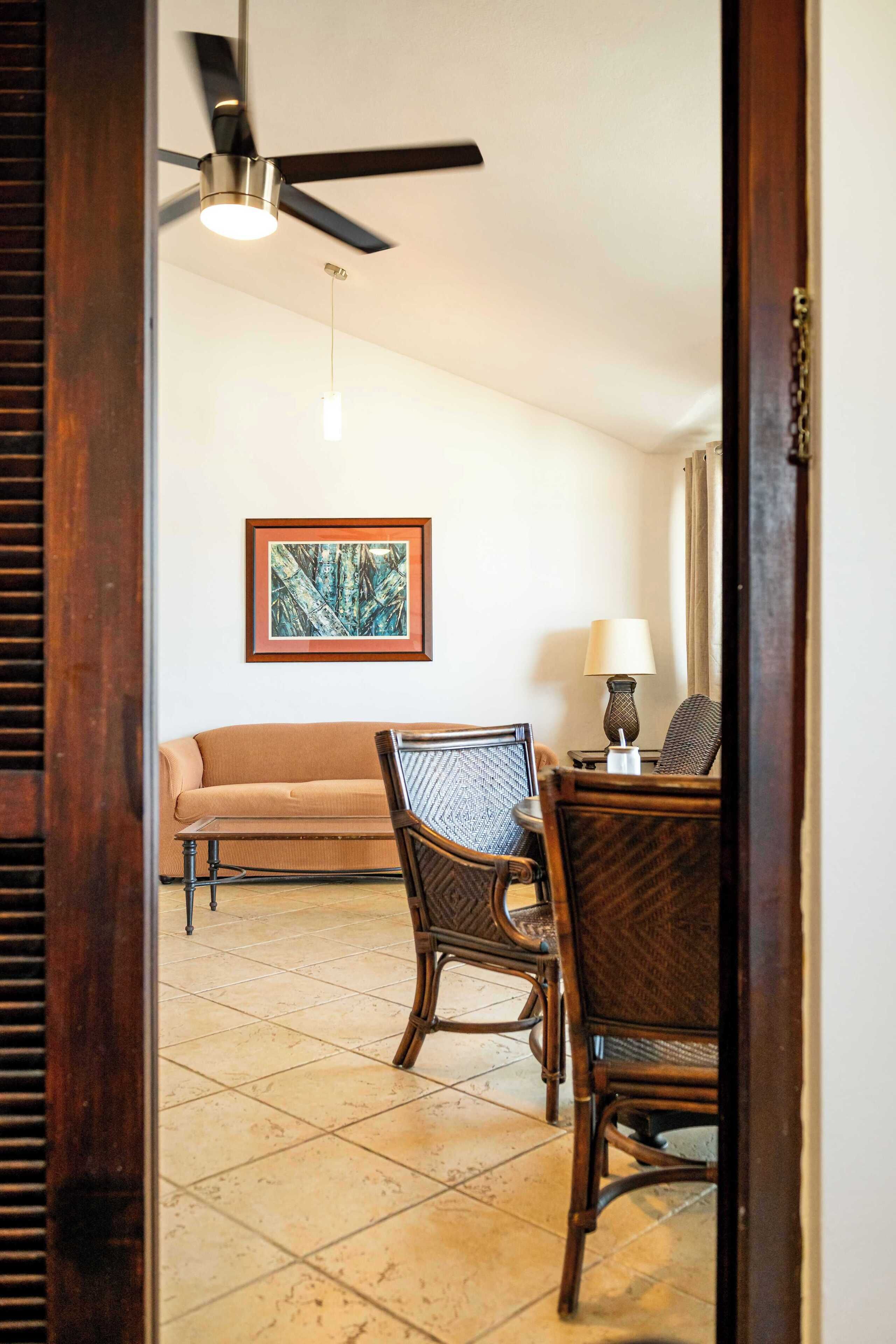 Apartment, 1 Queen Bed, Patio (Costa Bonita 904) | Living area