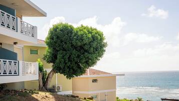 Apartment, 1 Queen Bed, Patio (Costa Bonita 904) | Exterior