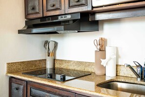 Apartment, 1 Queen Bed, Patio (Costa Bonita 904) | Private kitchen - Villa Costera 904 Island Escapade Culebra (Culebra)