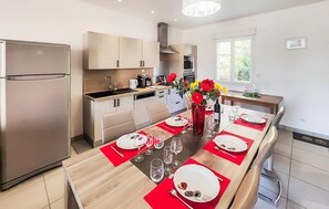 Dining - Gorgeous home in Mirepeisset with outdoor swimming pool (Mirepeisset)