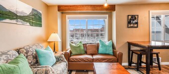 New! Cozy 2bed condo in the heart of Whitefish — rustic charm meets downtown convenience.