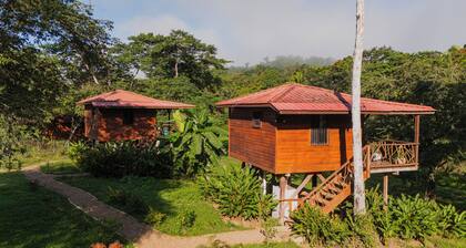 Tohja' Riverside Cabins