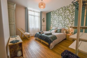 3 habitaciones, cuna de viaje y wifi gratis 
