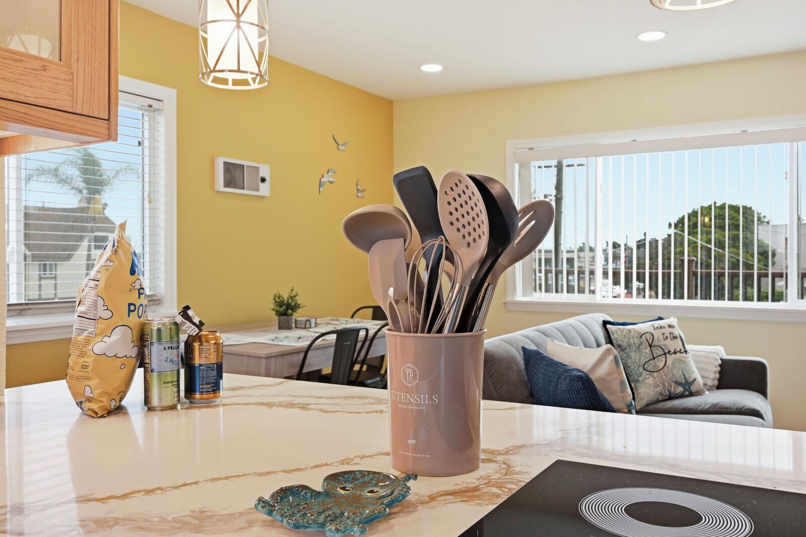 Cozy 2br W/ Ac + Sofa Bed + Beach Nearby - Imperial Beach, CA