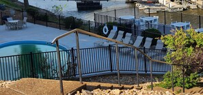 Property grounds - Cozy 2-bed/bath condo with breathtaking view of main channel & MINS TO ANYWHERE. (Osage Beach)