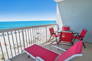 Outdoor dining - Pet Friendly! Beach Front- East Corner Unit- 2 Pools- Caribbean 501 (Gulf Shores)
