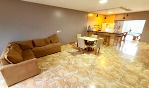 Interior - SaltBeach Quatro Quartos no Atalaia (Salinópolis)