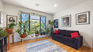 Living area - Redgum Rise - Mansfield - Sleeps 6 (Mansfield)