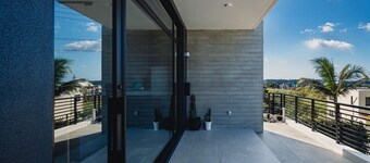 Luxury Villa Maeda 2