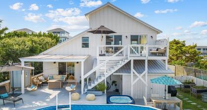Surf Gypsy - Dog Friendly Ocean views, Heated pool, Steps to
Beach in Surf City