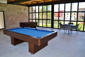 Apartment, 2 Schlafzimmer, Terrasse | Spielezimmer