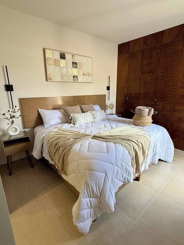 Condo, 2 Bedrooms, Patio