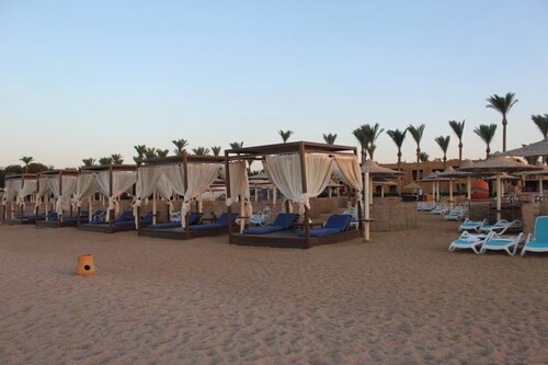 Cozy Chalet In Stella Makadi Beach Resort Hurghada