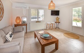 TV - 2 bedroom cozy apartment in Orange (Orange)