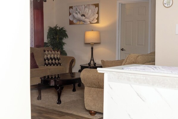 Living area - 3BR Retreat w/ Game Room, Grill and Fire Pit (St. Augustine)