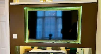 Beautiful 2-bedroom apartment near LHR