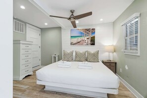 Iron/ironing board, WiFi, bed sheets - Sunshine Allie- Private Pool- Steps to Seaside (Santa Rosa Beach)
