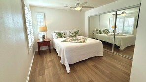 Room - Easy Access Lower Unit + Golf Views + Festival Location (La Quinta)