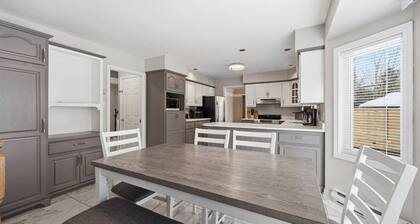 Executive 7 Bedrooms 3 5 Bathrooms