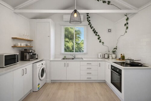 Government House by the Sea • Easy coastal vibe