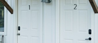 Snug Harbor Inn | Honeybee Suite | Near Lake Michigan