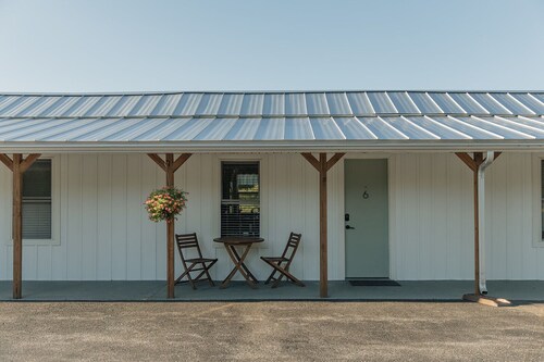 Snug Harbor Inn | The Roost | Near Lake MI