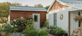 Snug Harbor Inn | Milkweed Suite | Near Lake MI