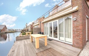 Outdoor dining - Stunning home in Uitgeest with WiFi (Uitgeest)