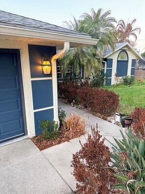 Exterior detail - Lakeside Merritt Island Villa -- perfect place to watch a rocket launch! (Merritt Island)