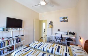 2 bedrooms, free WiFi