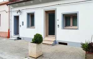 Exterior detail - 1 bedroom nice home in Sedini (Sedini)