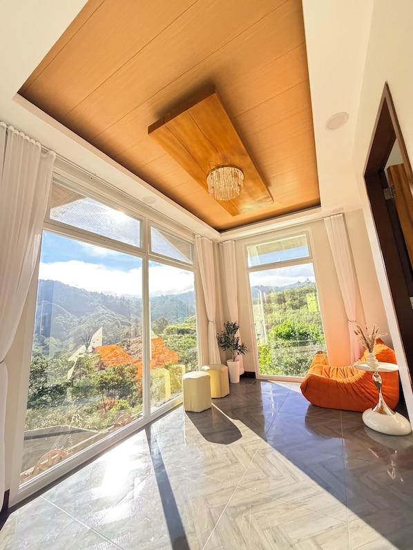 Interior - Cozy Villa Mountain View Cold Weather in Marilog Perfect for Relaxing getaways (Arakan)