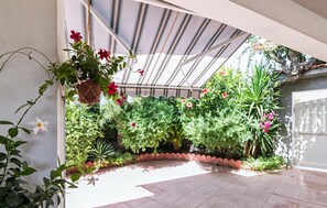 Property grounds - Cozy home in S. Maria del Focallo with WiFi (S. Maria del Focallo)