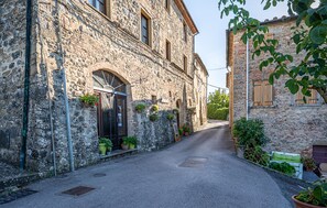 Exterior - Gorgeous apartment in Montecastelli Pisano (Montecastelli Pisano)