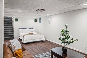 4 habitaciones, tabla de planchar con plancha y wifi gratis 