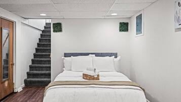 4 chambres, fer et planche à repasser, Wi-Fi gratuit, draps fournis