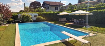 Gorgeous apartment in Merone with swimming pool