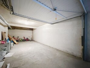 Interior - Bright apartment, parking, 9 guests (Mauguio)